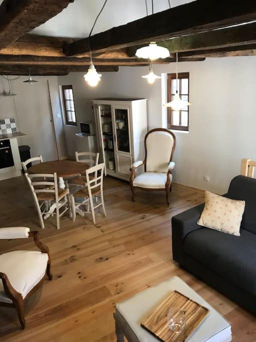 Petite Maison Medievale Партене Экстерьер фото